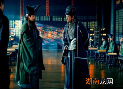 历史上舌战群儒仅仅是一个故事吗 历史上存不存在这件事情