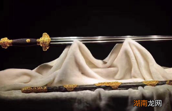 刘备铸造了八口宝剑，五虎上将里为何只有三位得到了？