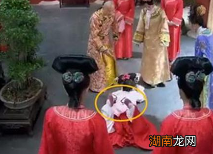 清朝妃子的鞋子既然那么难穿 妃子们为什么还要穿