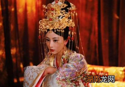 清朝时期的妃子一个月可以领多少俸禄 这些钱能够用来做什么