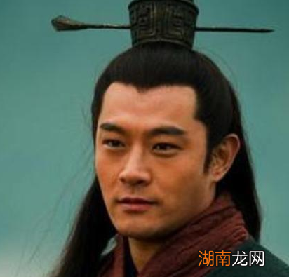 面对刘备和曹丕的称帝 孙权为什么苦苦等了七年之久