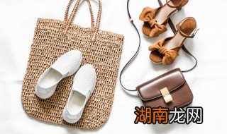 白色pu皮变黄怎么清洗 衣服上pu皮变黄怎么洗白