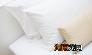 乳胶枕变黄怎么清洗,乳胶枕发黄怎么洗法