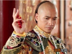 皇上头上长脓疮要剃头，结果一气之下杀了6个剃头匠