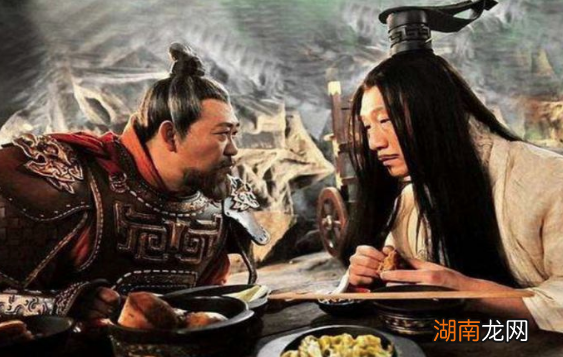 皇帝被太子造反篡位，临死前想吃一道菜被拒绝