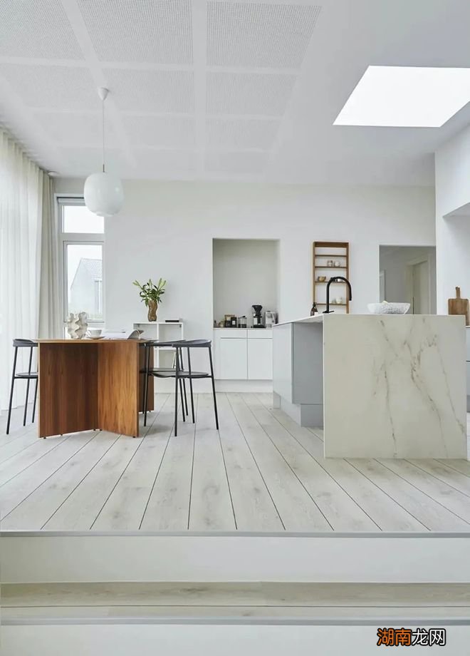 装修 灵感 | 仙气十足的白色豪宅，比深色高级多了