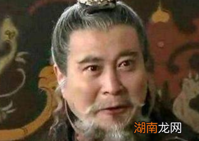 袁绍为何等何进死后才杀尽宦官呢？