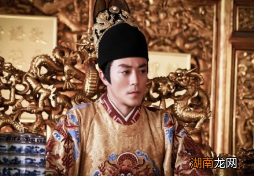 古代皇帝的帽子到底长啥样?