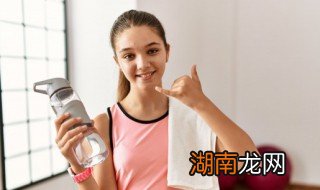 给宝宝新买的水杯有味道怎么办 新买的宝宝水杯怎么去异味