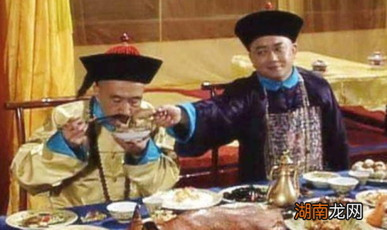 刘墉为什么会叫刘罗锅呢?