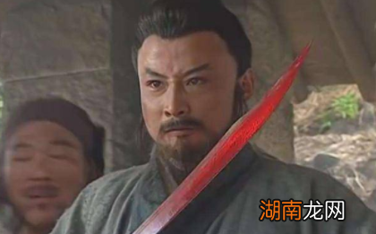 落第秀才王伦为什么要去落草为寇？