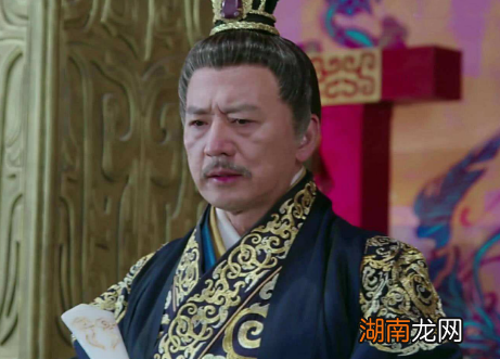 鬻拳不让战败的楚文王进城,为什么还被称为忠臣?