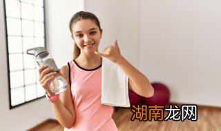 pp+pc+pe材质的杯子可以装开水么 pe材质水杯可以装开水吗