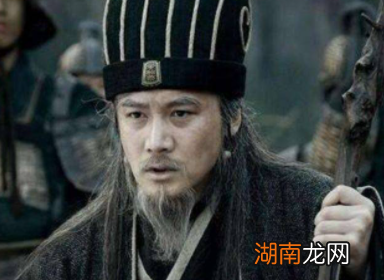 刘备兵马很少，诸葛亮为何肝攻打荆州呢？