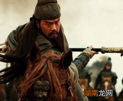 刘备在攻打东吴的时候 诸葛亮为什么不站出来阻止