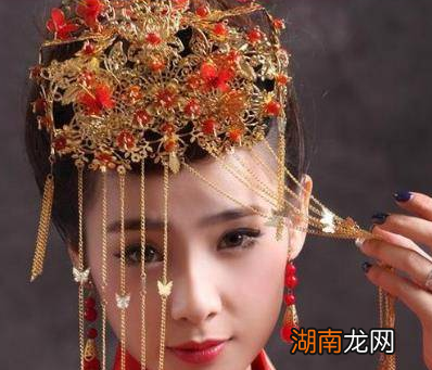 清朝时期的公主和格格都是皇家人 两者之间的地位差距很大吗