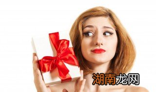 中秋节送婆婆公公什么好运 中秋节送婆婆公公什么好