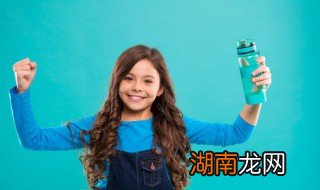 一周半宝宝用什么水杯 宝宝水杯一岁半怎么选择