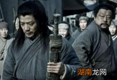 韩信年轻时差点被斩首，临刑前喊出改变自己生命的12个字