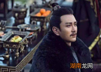 关羽为何会帮助曹操斩杀颜良呢？