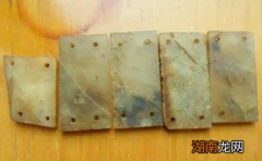 汉代帝王下葬都穿着金缕玉衣吗？