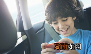 孩子沉迷玩手机家长应该怎么办