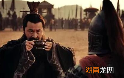 官渡之战时其他诸侯在做什么 决战的人为何只有曹操和袁绍