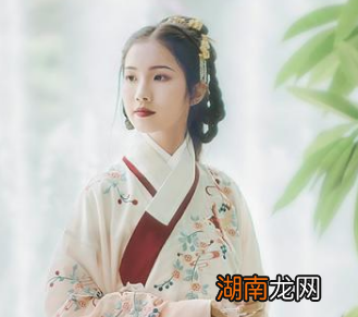 在古代人们喜欢把东西装在袖中，为何不会掉出来？