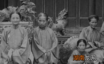 清朝灭亡后宫女们被送出宫 她们最后为何无人愿意娶