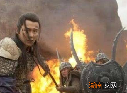 古人知道站在前排必然是九死一生 古人为什么还要打头阵