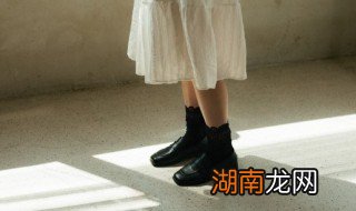 怎么区分鞋子材质标 怎么区分鞋子的材质