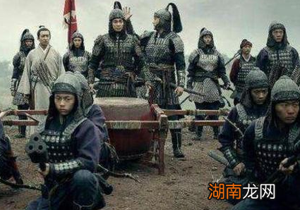 古代将军带着大军镇守边疆 皇帝为什么不担心他们造反