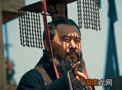 曹操在袁绍父子手下得到了多少人才？