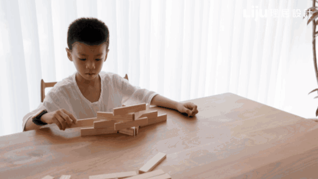 123㎡温暖明亮日系亲子宅，互动性强且有学习氛围的“成长系空间”