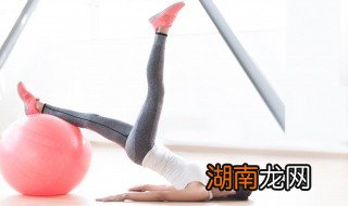 瑜伽馆新手怎么挑选，瑜伽馆新手怎么挑选瑜伽老师