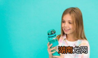 塑料水杯有毒么 水杯内材质有毒吗