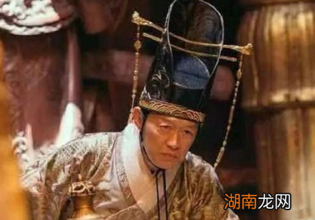 古代皇帝知道权臣有野心 皇帝为什么还会委曲求全