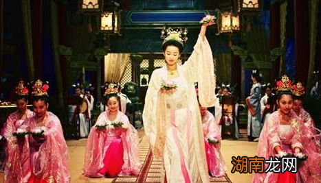 古代妃子真的敢和皇后争宠吗 真实的宫斗究竟是什么样的