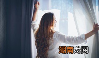 家里窗户窗帘怎么选择 家里的窗帘怎么选择