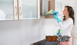家里有油污怎么清除掉 家里厨房油污怎么清理