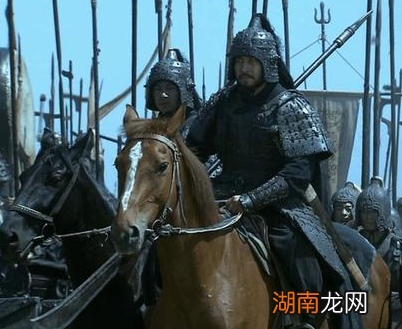 关羽当初没有出手的话 曹操手下还有谁能斩杀颜良文丑