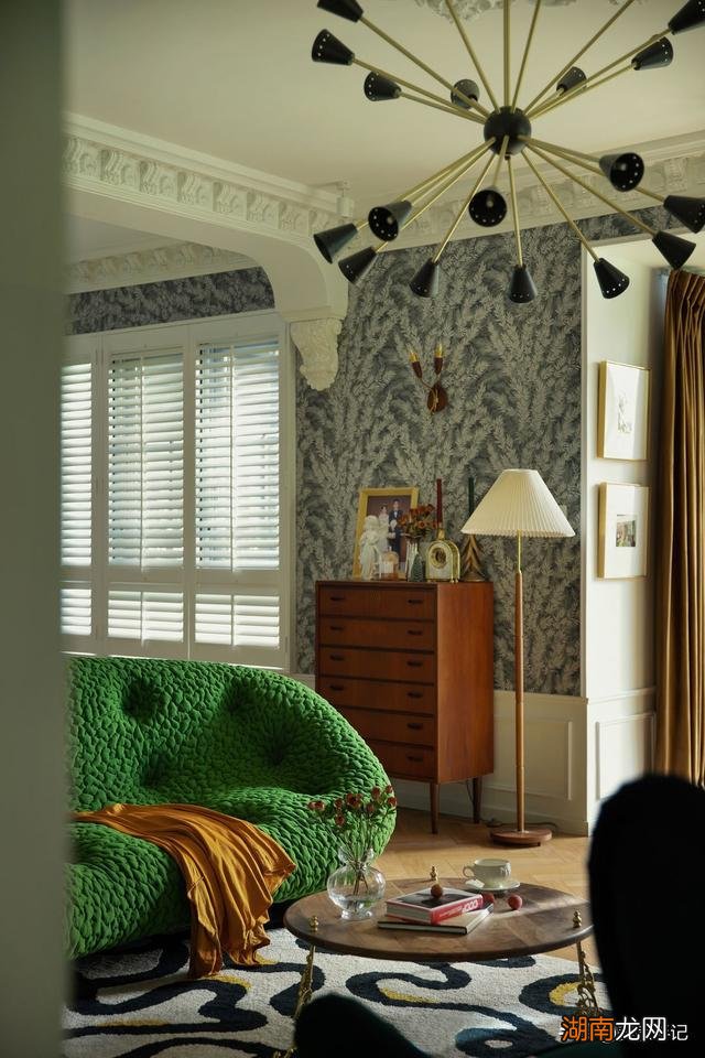 这是我见过最漂亮的家，光一个客厅就把我惊艳到了！忍不住晒一晒