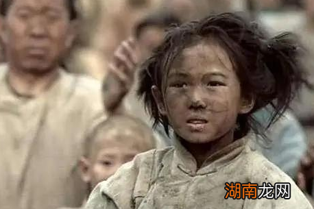 古代农民为什么还要地主打工种地 自己开荒种地不是更好吗