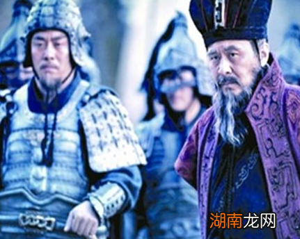 张绣降而复叛是因为曹操霸占自己的婶婶吗 真相到底是什么样的