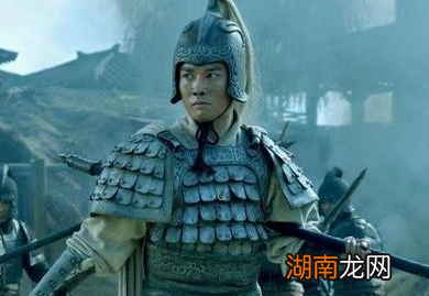 诸葛亮为什么不重用赵云呢？