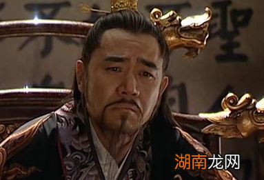 朱厚熜当了皇帝后,为何二十几年不上朝呢?