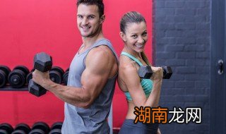 男新手怎么挑选哑铃重量 男生入门哑铃选多重