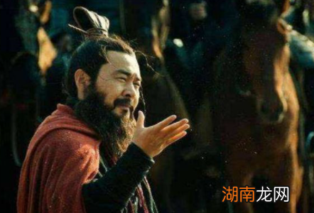 诸葛亮为何不敢在华容道除掉曹操呢？