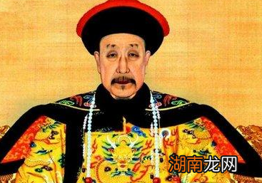 和珅那么精明，为什么料不到嘉庆会对付他？