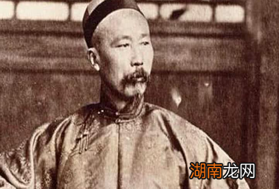 李鸿章每次升官，为何他的母亲却不高兴呢？